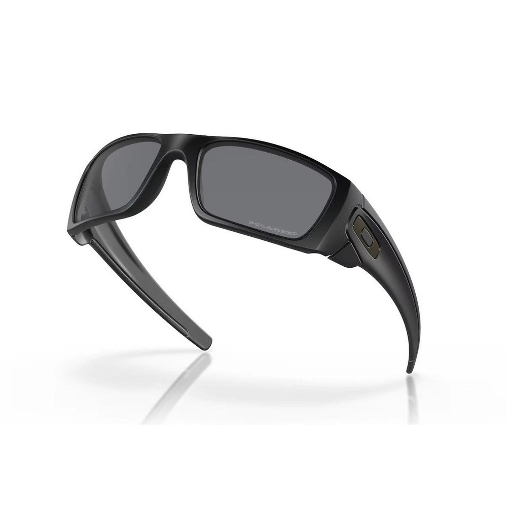 NEW Oakley Fuel Cell Sunglasses Matte Black Frame Grey Polarized Lens 9096-05